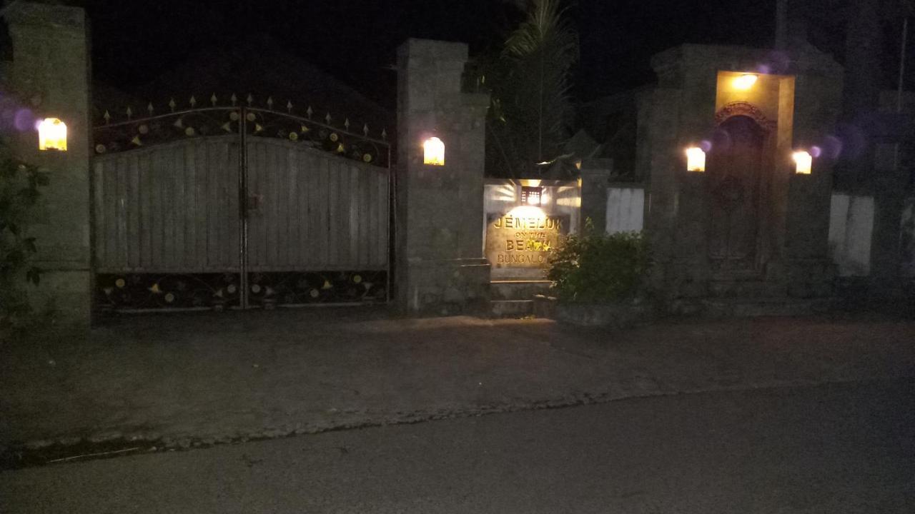 Jemeluk Beach Bungalows Amed Esterno foto