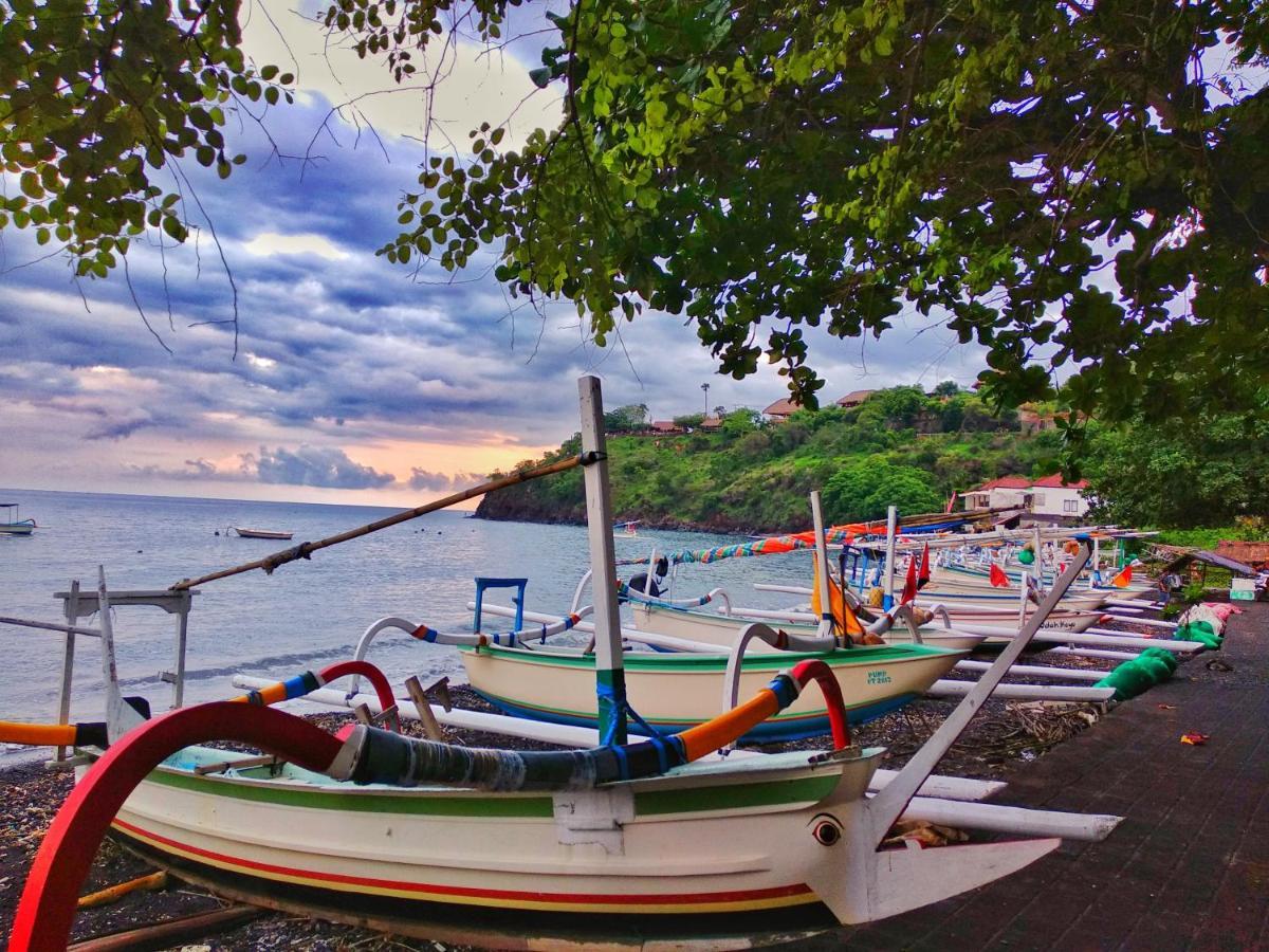 Jemeluk Beach Bungalows Amed Esterno foto